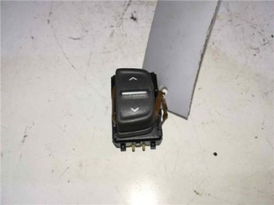 Botonera Puerta Delantera Derecha Dacia SANDERO 1 5 dCi D FAP 