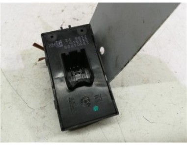 Botonera Puerta Trasera Derecha Opel ASTRA J SPORTS TOURER 1 7 16V CDTI 