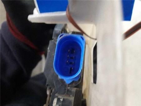 Cerradura Puerta Trasera Izquierda Volkswagen TOUAREG 2 5 TDI DPF 