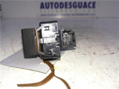 Botonera Puerta Trasera Derecha Renault CAPTUR II 1 3 TCE