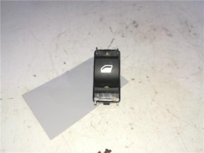Botonera Puerta Trasera Derecha Peugeot 308 1 5  2