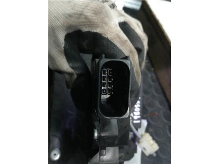 Cerradura Puerta Trasera Izquierda Opel CORSA E 1 4 16V CAT bivalent  Gasolina / GPL 