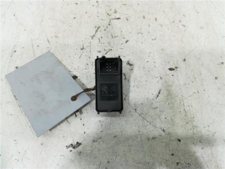 Botonera Puerta Trasera Izquierda Peugeot 3008 2 0 16V HDi FAP 