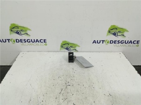 Botonera Puerta Trasera Izquierda Peugeot 3008 2 0 16V HDi FAP 