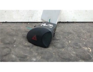 Interruptor Luces Emergencia Hyundai H 1 2 5 Turbodiesel 