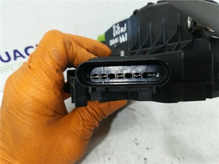 Cerradura Puerta Trasera Izquierda Ford FOCUS LIM  1 0 EcoBoost 