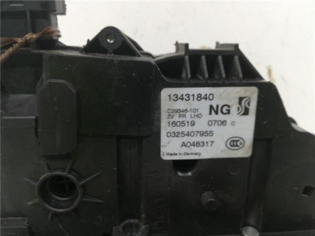 Cerradura Puerta Delantera Derecha Opel CORSA E 1 4 16V CAT bivalent  Gasolina / GPL 
