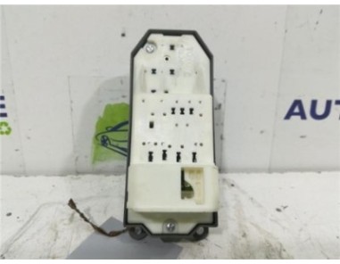 Botonera Puerta Delantera Izquierda Toyota YARIS 1 4 Turbodiesel 