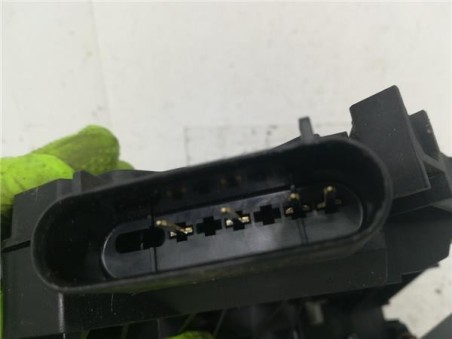 Cerradura Puerta Trasera Izquierda Ford C-Max  1 5 Titanium [1 5 Ltr  - 88 kW TDCi CAT]