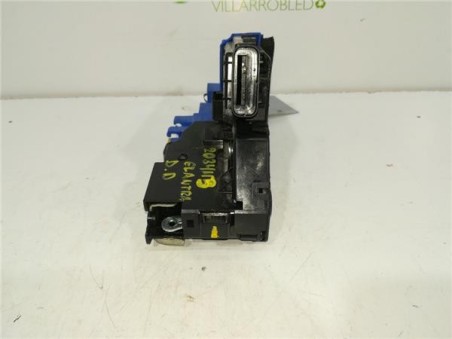 Cerradura Puerta Delantera Derecha Hyundai ELANTRA Sedán  1 6 CRDi