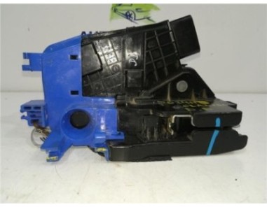 Cerradura Puerta Delantera Derecha Hyundai ELANTRA Sedán  1 6 CRDi