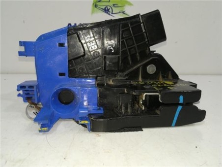 Cerradura Puerta Delantera Derecha Hyundai ELANTRA Sedán  1 6 CRDi