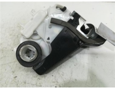 Cerradura Puerta Trasera Izquierda Toyota YARIS  1 0
