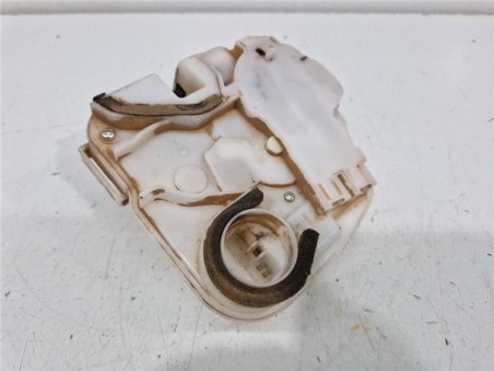 Cerradura Puerta Trasera Derecha Mitsubishi ASX  1 6 Challenge 2WD [1 6 Ltr  - 86 kW CAT]