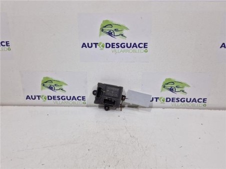 CENTRALITA CIERRE PUERTA DELANTERA IZQUIERDA Land Rover Discovery 4  3 0 SDV6 HSE [3 0 Ltr  - 180 kW TD V6 CAT]