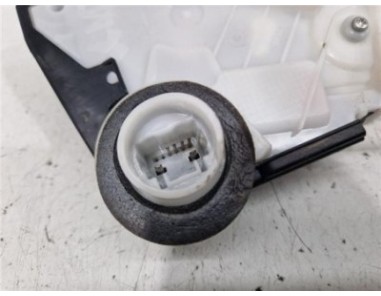 Cerradura Puerta Delantera Derecha Toyota Yaris  1 3 Active [1 3 Ltr  - 73 kW 16V CAT]