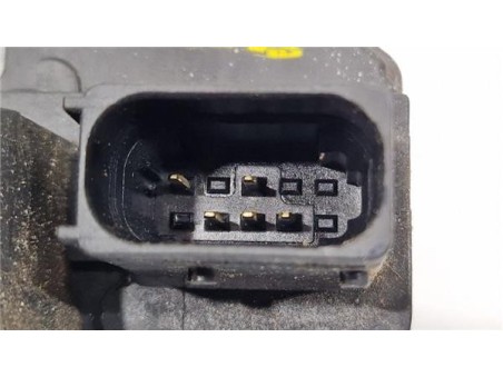 Cerradura Puerta Delantera Derecha Chevrolet Trax  1 7 LS+ [1 7 Ltr  - 96 kW Diesel CAT]