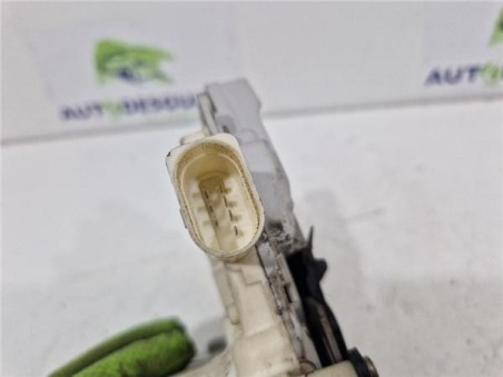 Cerradura Puerta Delantera Derecha Audi A4 Berlina  2 0 TDI 16V  [2 0 Ltr  - 103 kW TDI]