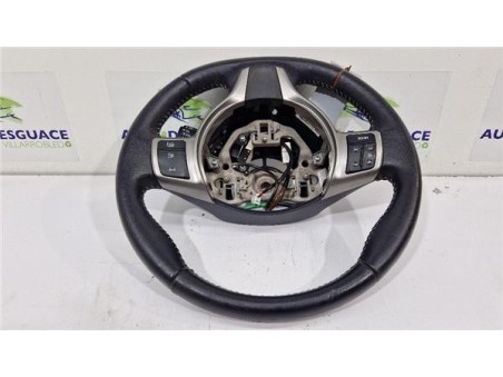 Volante Toyota Yaris  1 3 Active [1 3 Ltr  - 73 kW 16V CAT]