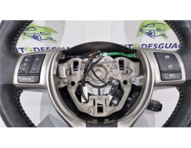 Volante Toyota Yaris  1 3 Active [1 3 Ltr  - 73 kW 16V CAT]