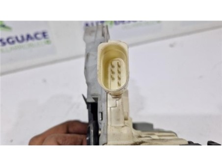 Cerradura Puerta Trasera Izquierda Volkswagen Passat Berlina  1 8 Advance [1 8 Ltr  - 118 kW 16V TSI]