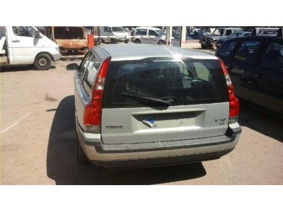 BSM Volvo V70 FAMILIAR 2 4  2