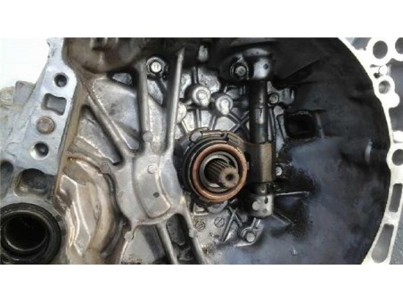 Caja Cambios Manual Toyota YARIS *