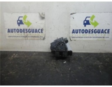 Cerradura Porton Toyota AURIS 2 0 D-4D 