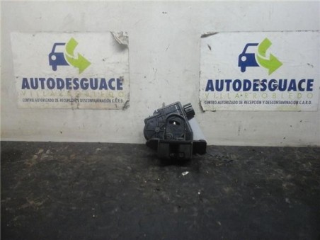 Cerradura Porton Toyota AURIS 2 0 D-4D 