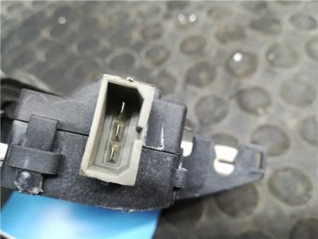 Cerradura Porton Volkswagen PASSAT BERLINA 2 0 TDI 