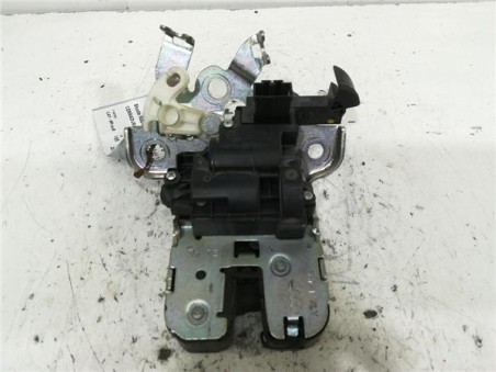 Cerradura Porton Skoda Rapid  1 6 Active [1 6 Ltr  - 77 kW TDI DPF]