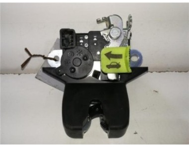 Cerradura Porton Hyundai ELANTRA Sedán  1 6 CRDi