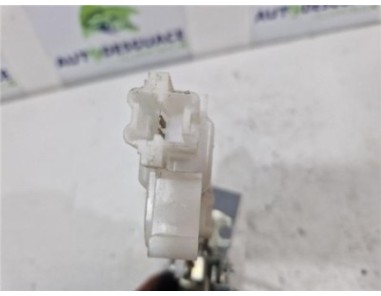 Cerradura Porton Nissan Micra IV  1 2