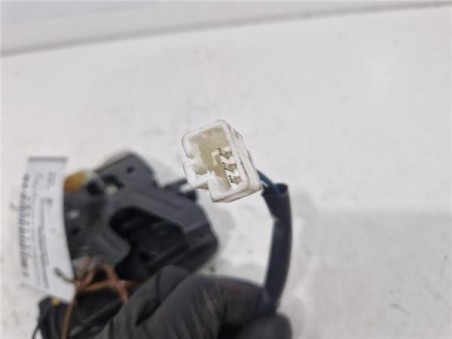 Cerradura Porton Chevrolet Epica  2 0 LTX [2 0 Ltr  - 110 kW Diesel CAT]