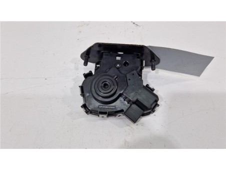 Cerradura Porton Mazda CX-3  1 5 Center-Line [1 5 Ltr  - 77 kW Diesel CAT]