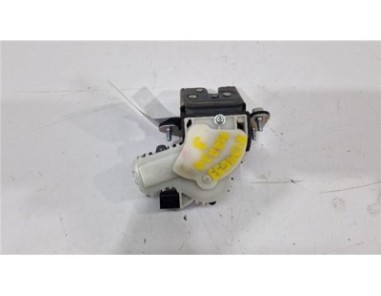 Cerradura Porton Mazda 3 Berlina / Sedán  2 2 Evolution [2 2 Ltr  - 110 kW Turbodiesel CAT]