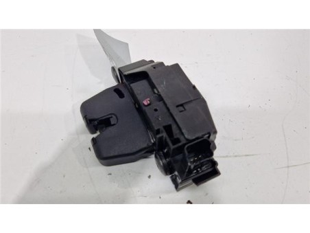 Cerradura Porton Opel Crossland X  1 2 Design Line [1 2 Ltr  - 81 kW]