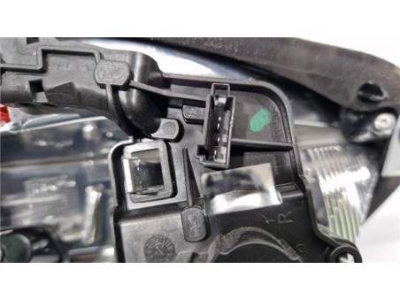 Piloto Porton Trasero Derecho Opel Crossland X  1 2 Design Line [1 2 Ltr  - 81 kW]