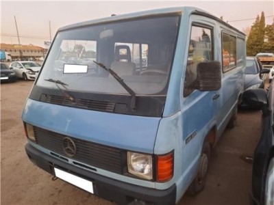 Mercedes-Benz 100 Furgón  2 0 D