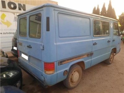 Mercedes-Benz 100 Furgón  2 0 D 2