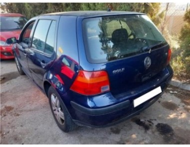 Volkswagen Golf IV Berlina  1 6 16V