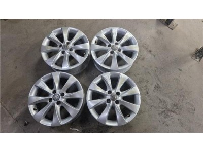 JUEGO LLANTAS Opel Corsa E  1 4 Design LINE [1 4 Ltr  - 66 kW 16V bivalent  Gasolina / LPG]