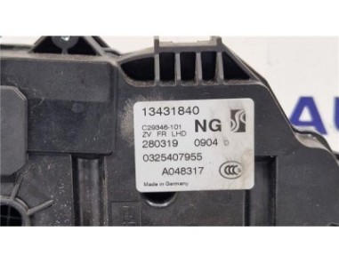 Cerradura Puerta Delantera Derecha Opel Corsa E  1 4 120 Aniversario ecoFlex [1 4 Ltr  - 66 kW]