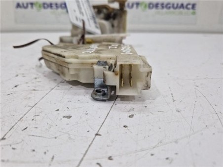 Cerradura Puerta Delantera Izquierda Nissan Vanette Cargo  2 3 D