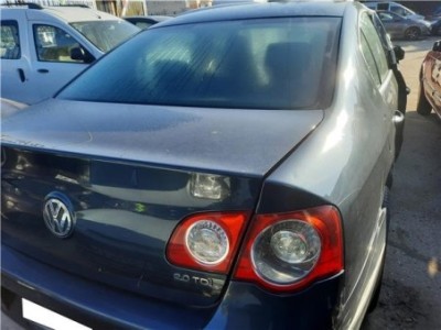 Volkswagen Passat Berlina  2 0 TDI 2