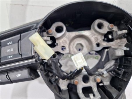 Volante Mazda 2 Berlina  1 5 Zenith [1 5 Ltr  - 66 kW 16V CAT]