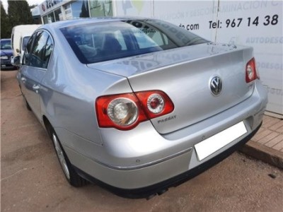 Cerradura Puerta Trasera Derecha Volkswagen Passat Berlina  2 0 TDI 16V