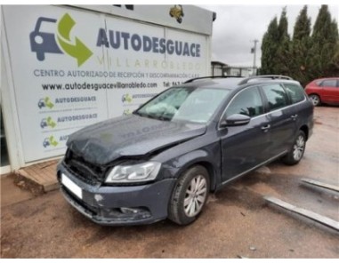 Puerta Trasera Izquierda Volkswagen Passat Variant  1 6 Highline [1 6 Ltr  - 77 kW TDI DPF]
