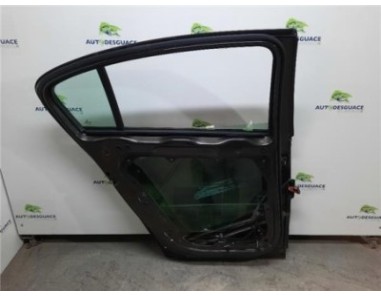 Puerta Trasera Izquierda Volkswagen Passat Berlina  2 0 Exclusive BlueMotion [2 0 Ltr  - 103 kW TDI]