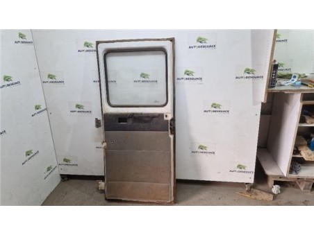 Puerta Trasera Derecha Mercedes-Benz 100 Furgón  D 